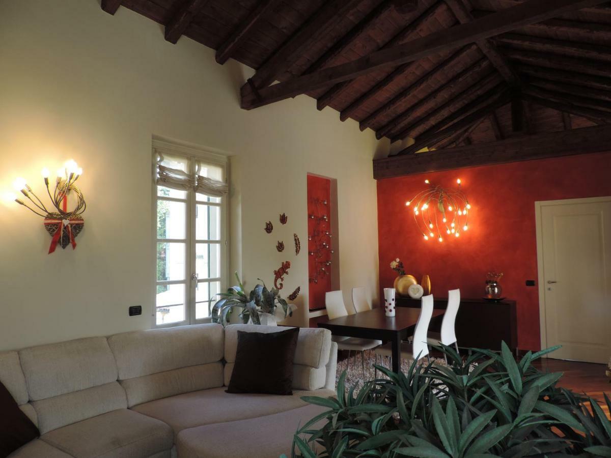 Apartment Feeling At - *